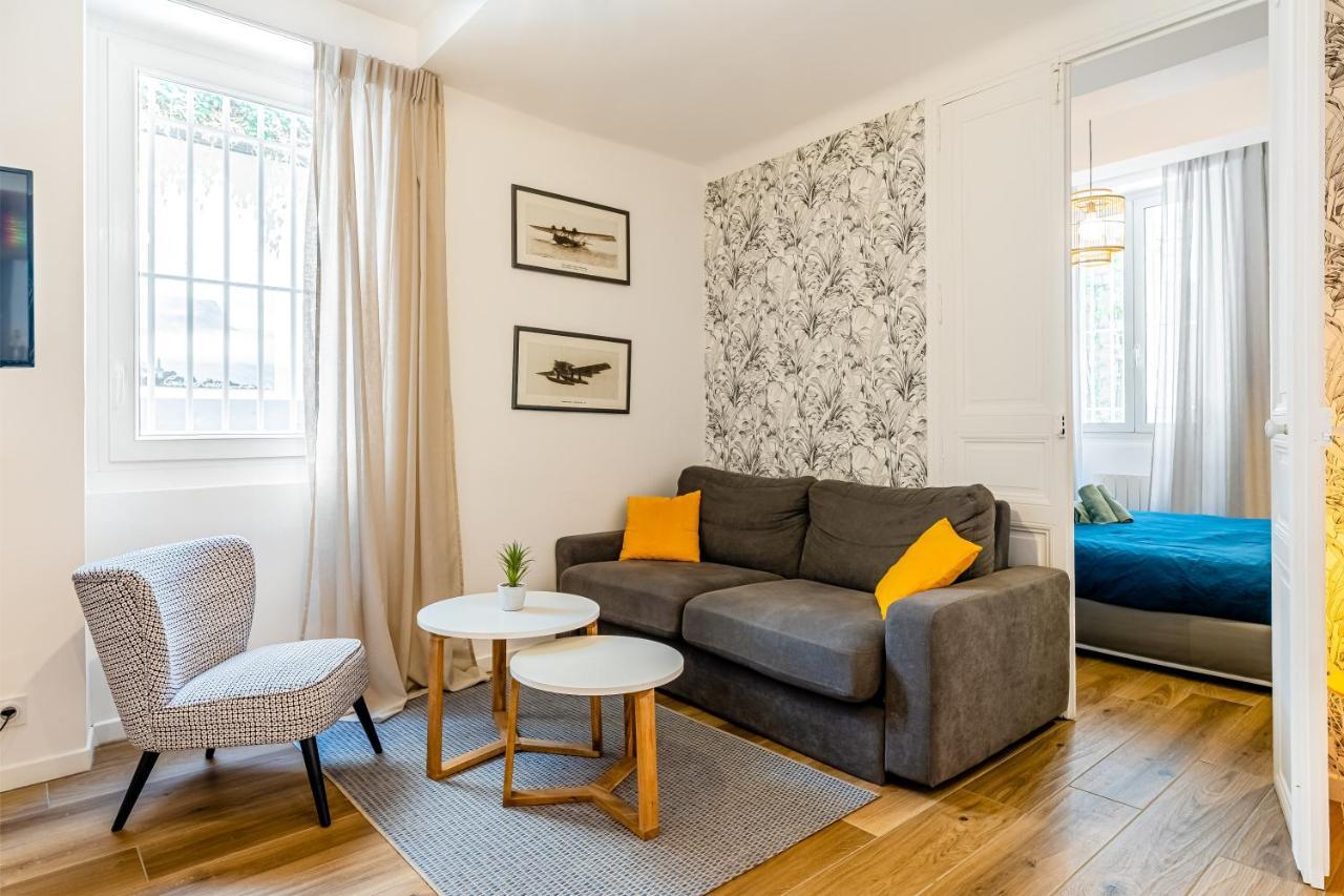 Plein Centre Avec "Parking Prive" Voitures Electriques Bienvenues Apartment Cassis Exterior photo